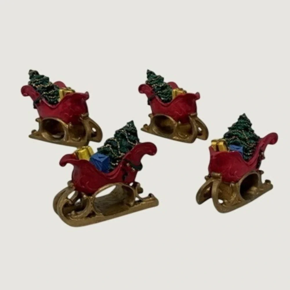 Unbranded Sleigh Napkin Rings Red Christmas Tree Resin Set of 4 Vtg